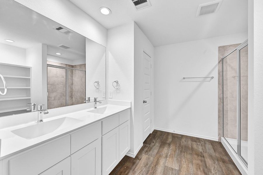 *Images and 3D tour is for illustration only and options may vary from home as built. *Images and 3D tour is for illustration only and options may vary from home as built.