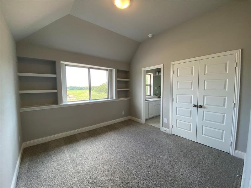 Spacious, unfurnished interior of a new home in Buchanan Ranch, Greenville (Image 20). Spacious, unfurnished interior of a new home in Buchanan Ranch, Greenville (Image 20).