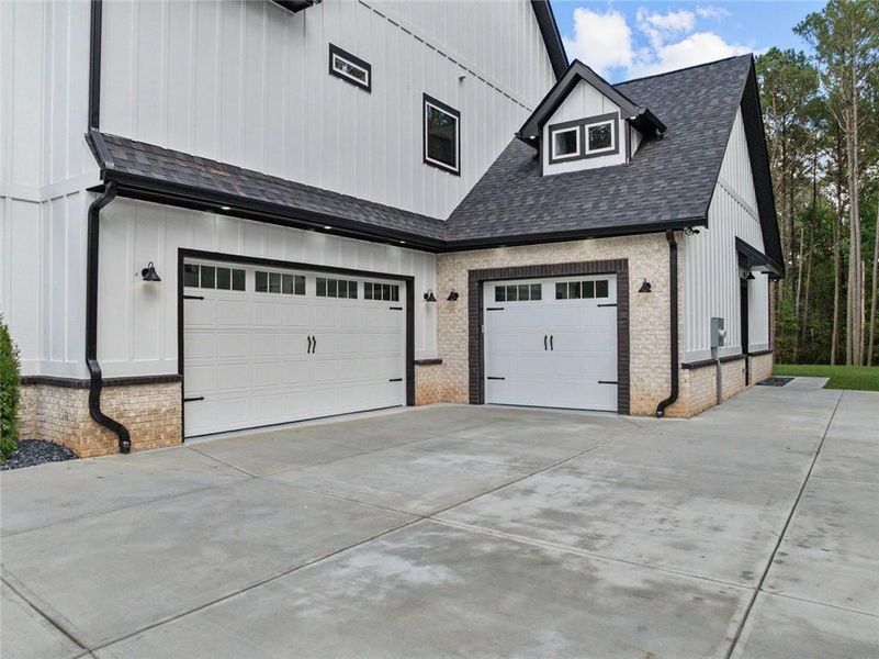 Exterior details and patio area of a home in , Winder (Image 40).