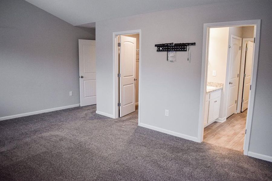 Spacious, unfurnished interior of a new home in , Dallas (Image 83). Spacious, unfurnished interior of a new home in , Dallas (Image 83).