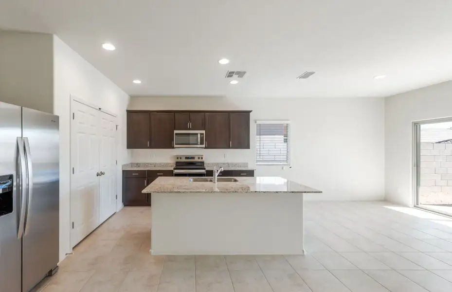 Furnished interior view inside a new home in El Rancho Santa Rosa, Maricopa (Image 10).