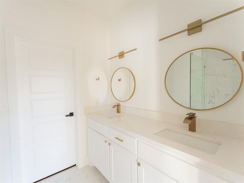 Furnished interior view inside a new home in , Dallas (Image 7).