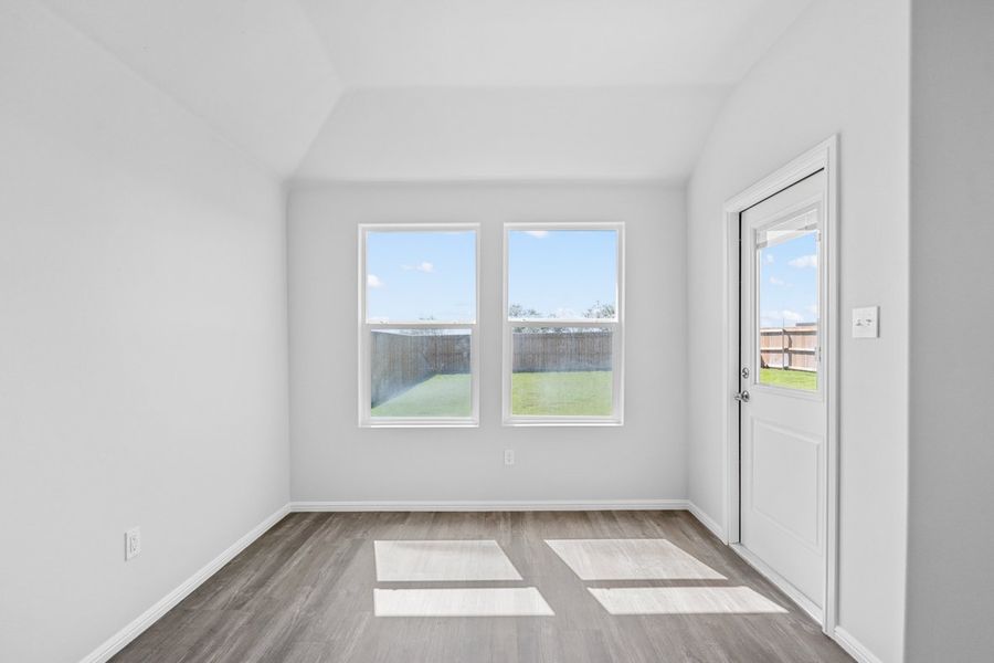 Representative unfurnished interior of a home built from the BELLVUE by D.R. Horton in Faculty Row, Abilene (Image 36).