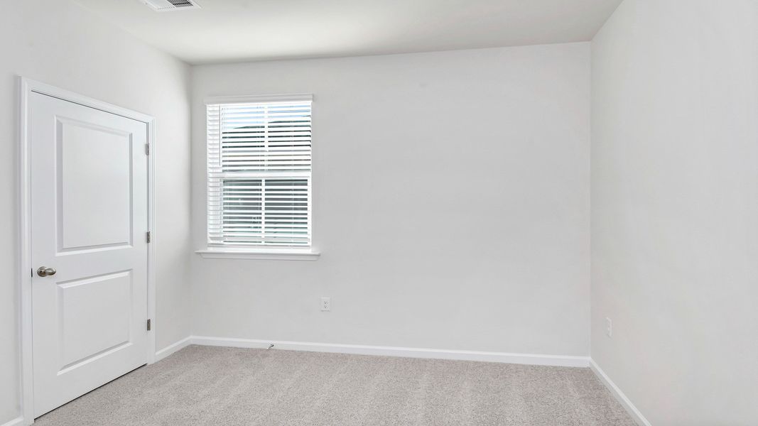 Representative unfurnished interior of a home built from the CAMERON by D.R. Horton in Mulberry Landing, Orangeburg (Image 25).