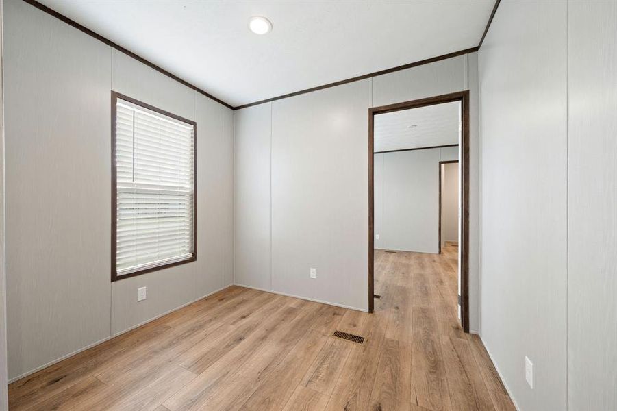 Spacious, unfurnished interior of a new home in , Gun Barrel City (Image 14).