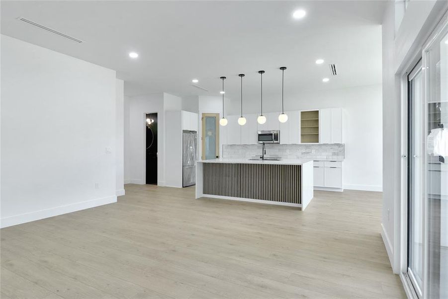 Furnished interior view inside a new home in , Fort Worth (Image 11).