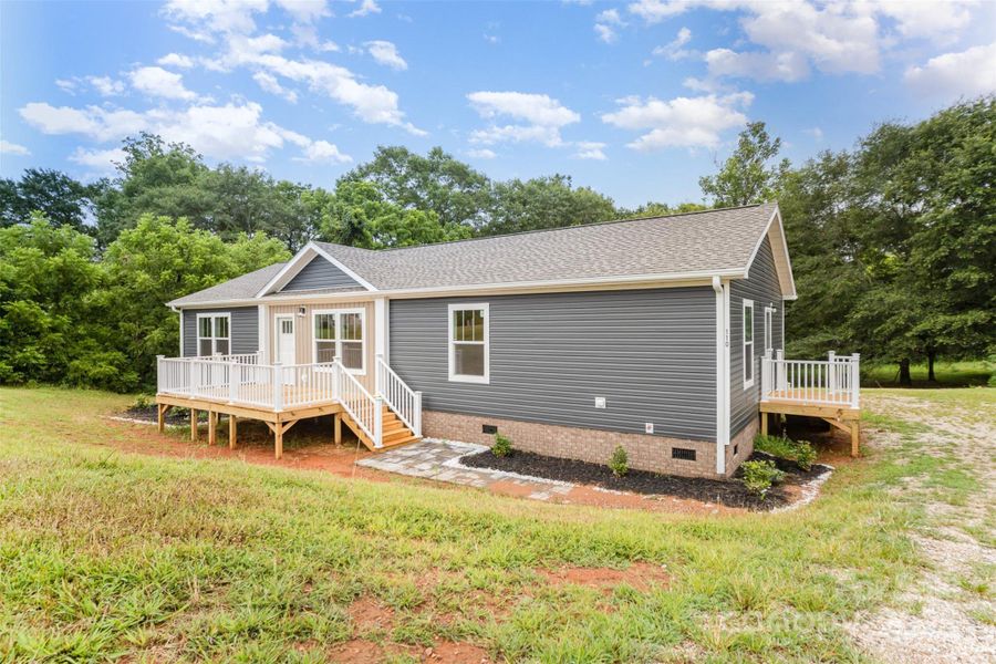 Front exterior of a new home in , Shelby, NC, highlighting curb appeal (Image 18).