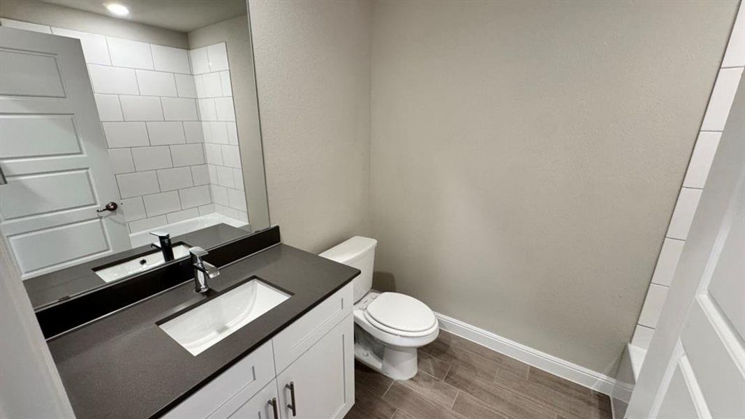 Furnished interior view inside a new home in Rock Creek Ranch, Fort Worth (Image 10).