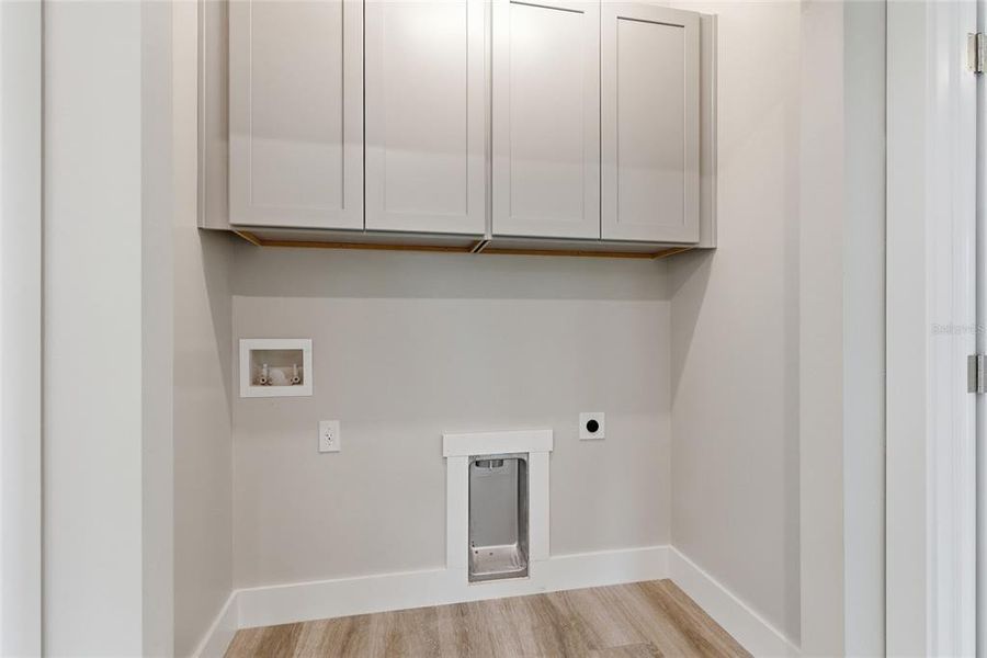 Spacious, unfurnished interior of a new home in , Punta Gorda (Image 17).