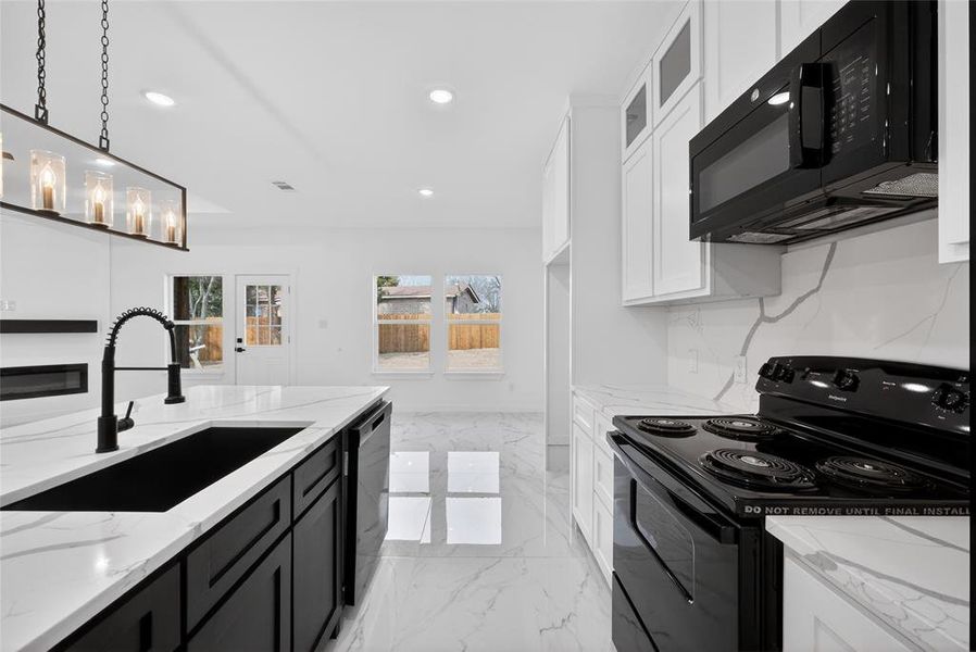 Furnished interior view inside a new home in , Glenn Heights (Image 7). Furnished interior view inside a new home in , Glenn Heights (Image 7).