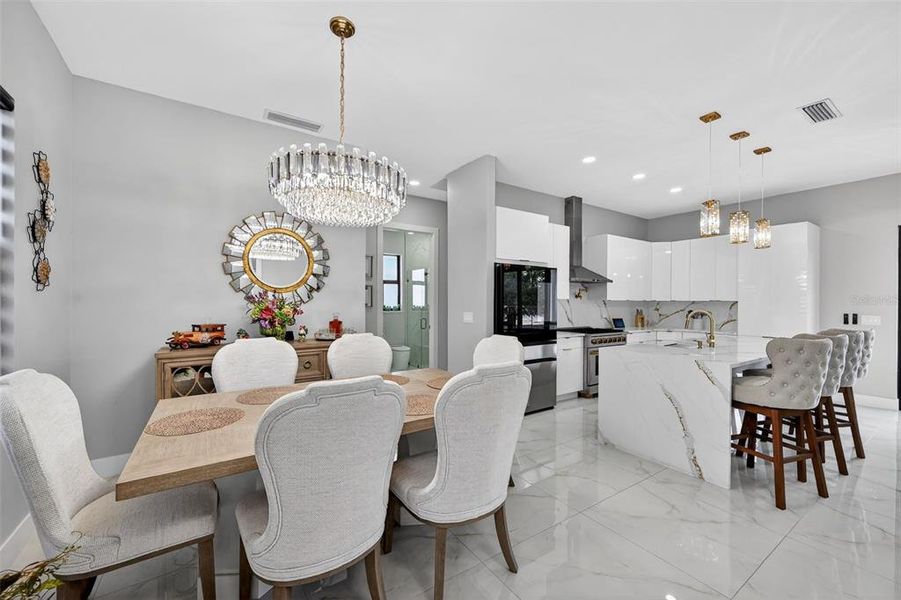 Furnished interior view inside a new home in , Lake Placid (Image 33).