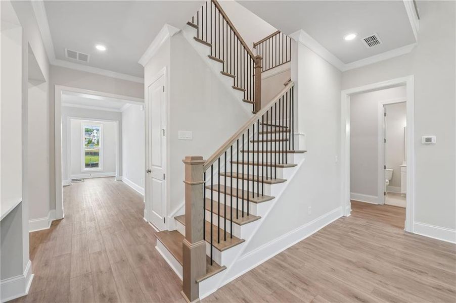 Spacious, unfurnished interior of a new home in Waterhaven, Cumming (Image 18).
