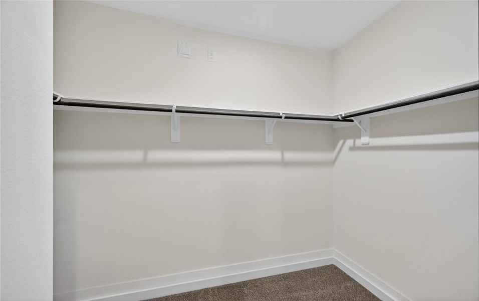 Spacious, unfurnished interior of a new home in Chapel Run, Montgomery (Image 26).