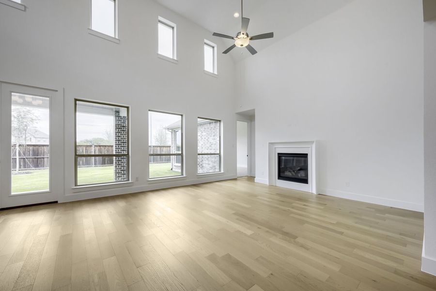 11329 Bratton - Living Area