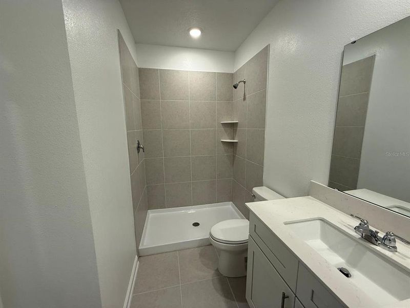Furnished interior view inside a new home in , Kissimmee (Image 7).