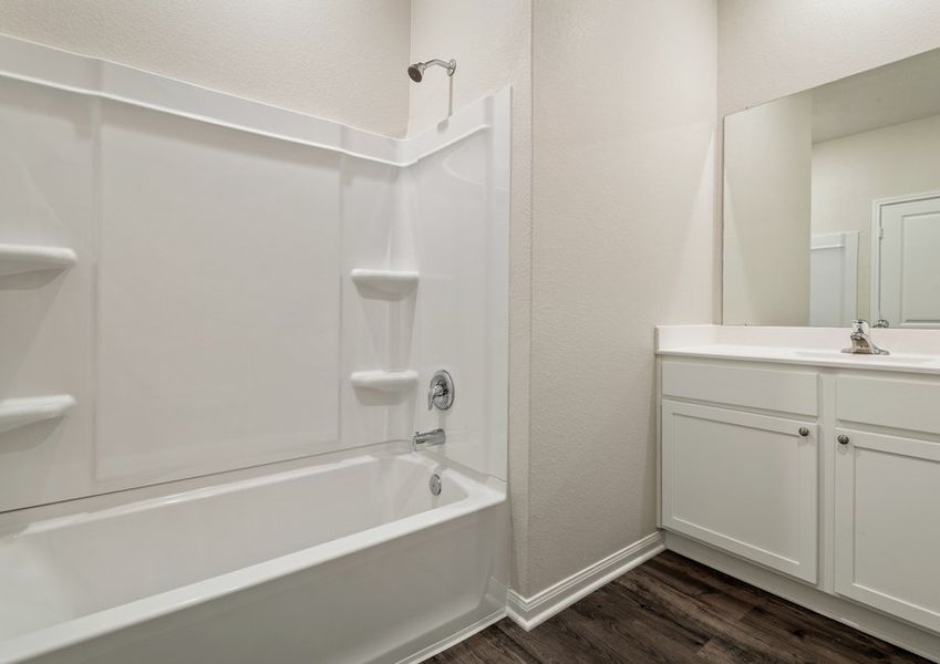 Secondary bathroom with a shower/tub combination Secondary bathroom with a shower/tub combination