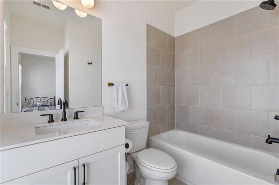 Furnished interior view inside a new home in , Peachtree Corners (Image 10). Furnished interior view inside a new home in , Peachtree Corners (Image 10).