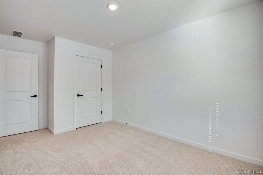 Spacious, unfurnished interior of a new home in Horizon Uptown, Aurora (Image 39). Spacious, unfurnished interior of a new home in Horizon Uptown, Aurora (Image 39).