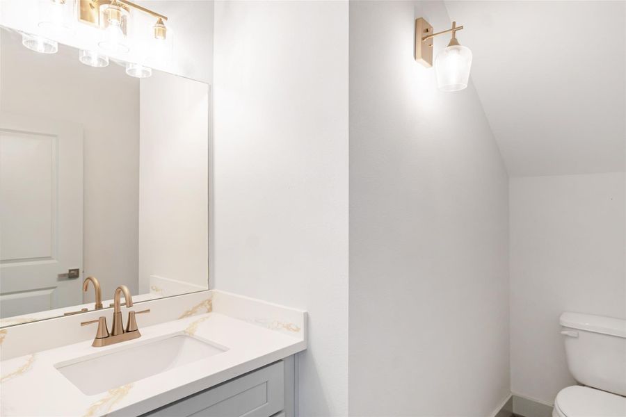 Image 13 of a home in Avenue Park.