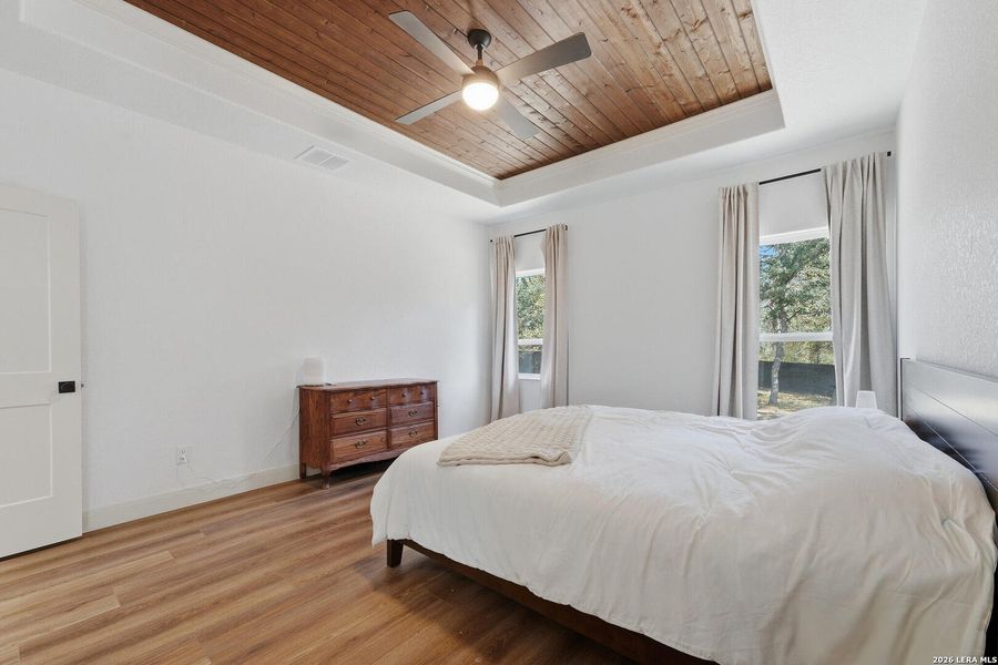 Furnished interior view inside a new home in , La Vernia (Image 28).