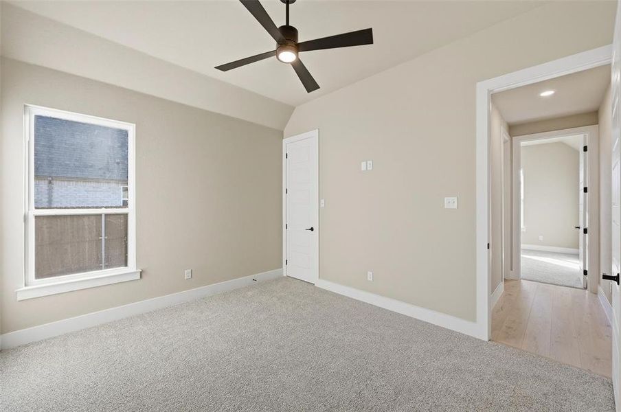Spacious, unfurnished interior of a new home in Coyote Crossing, Godley (Image 32).