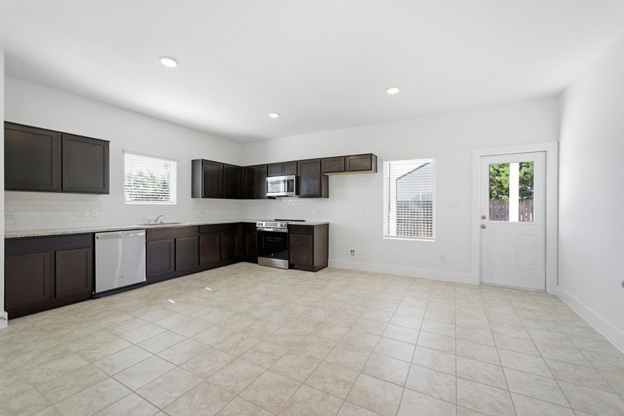 Image 32 of a home in Grande Estates.