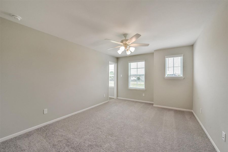 Spacious, unfurnished interior of a new home in , Houston (Image 30).