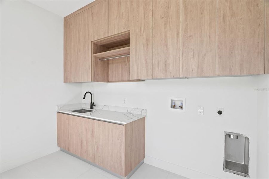 Furnished interior view inside a new home in , Malabar (Image 13).