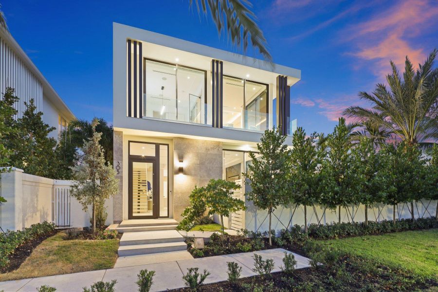 Front exterior of a new home in , Delray Beach, FL, highlighting curb appeal (Image 21).