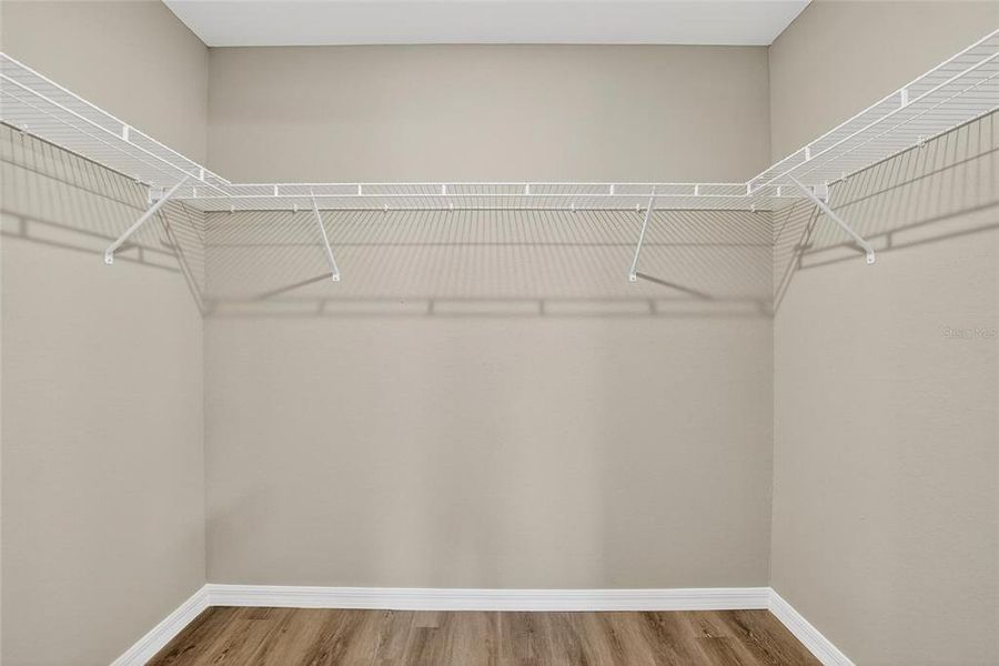 Spacious, unfurnished interior of a new home in , Fort Meade (Image 6).