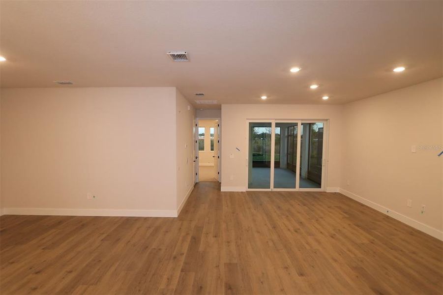Spacious, unfurnished interior of a new home in Gracewater at Sarasota, Sarasota (Image 7). Spacious, unfurnished interior of a new home in Gracewater at Sarasota, Sarasota (Image 7).