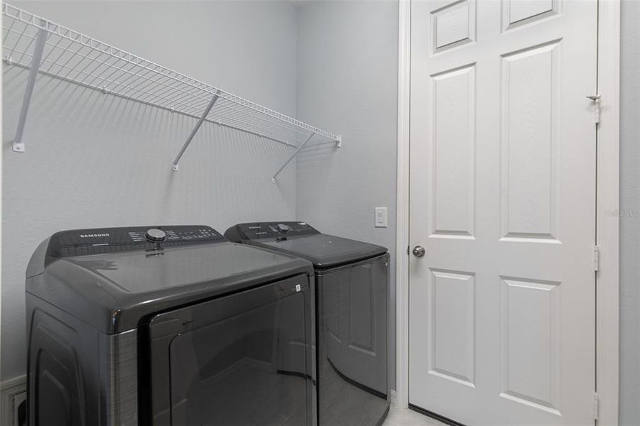 Furnished interior view inside a new home in , Punta Gorda (Image 5). Furnished interior view inside a new home in , Punta Gorda (Image 5).