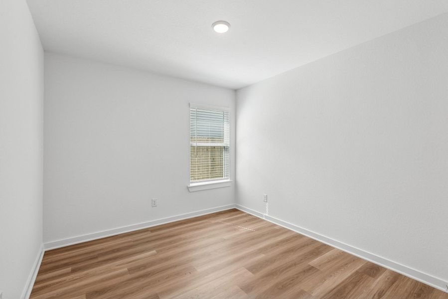Spacious, unfurnished interior of a new home in Summerview, Fulshear (Image 22).