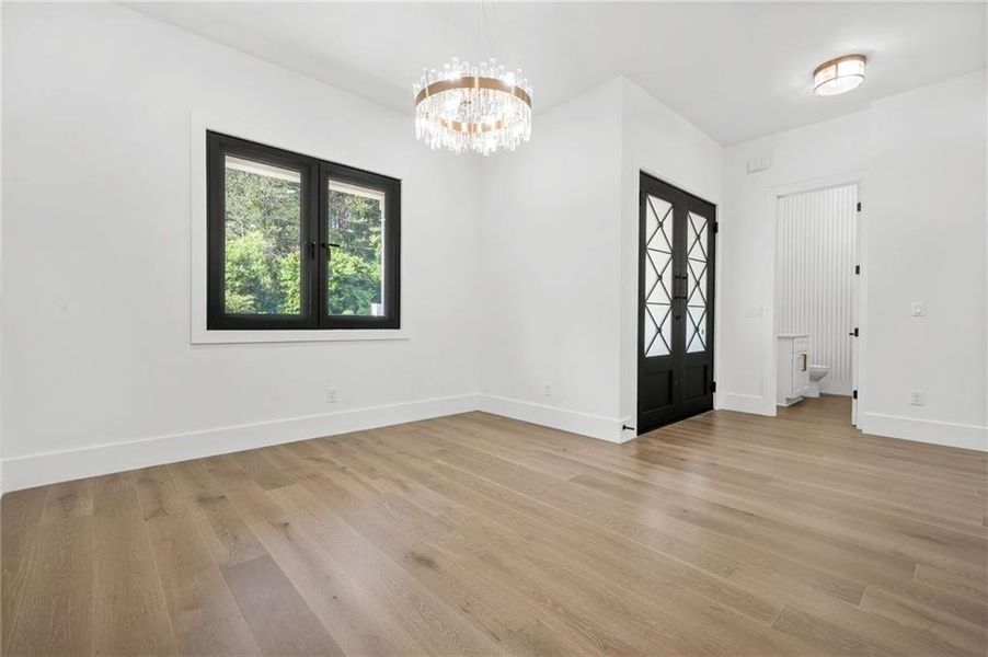 Spacious, unfurnished interior of a new home in , Atlanta (Image 33).