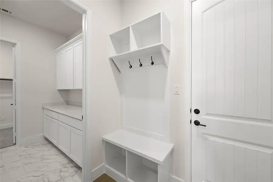 270 Maci- Utility-2 270 Maci- Utility-2