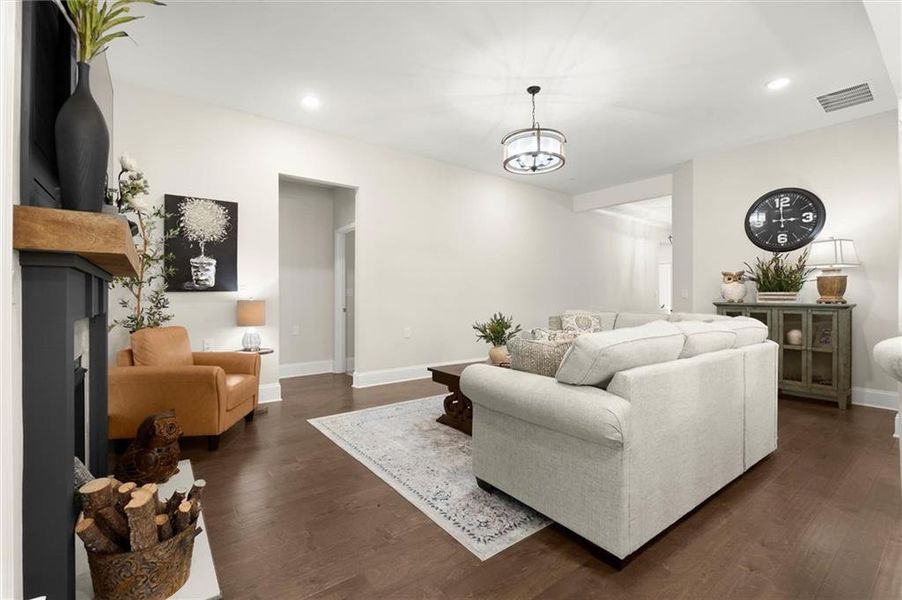 Furnished interior view inside a new home in , Woodstock (Image 41).