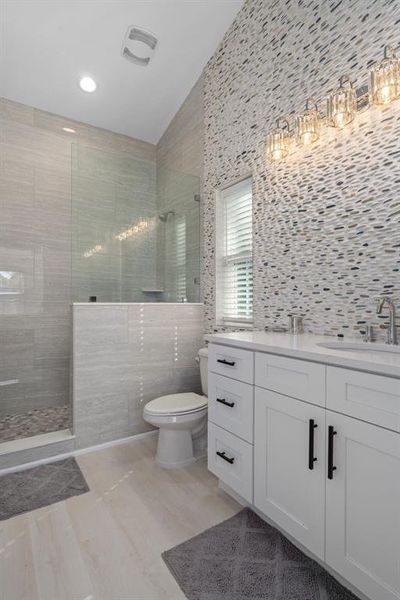 Furnished interior view inside a new home in , Webster (Image 17).