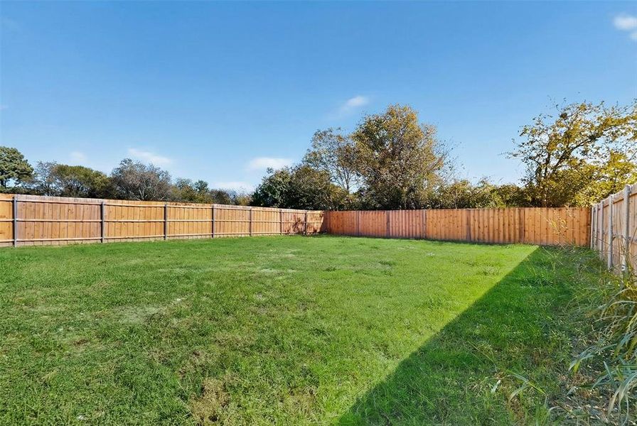 Exterior details and patio area of a home in , Terrell (Image 20).