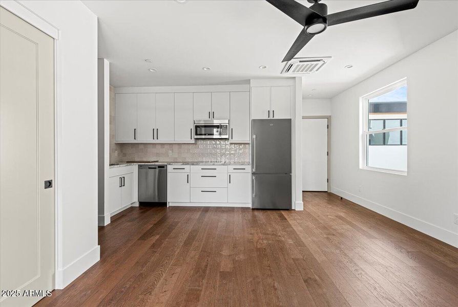 34-6918 E 2nd St 34 34-6918 E 2nd St 34