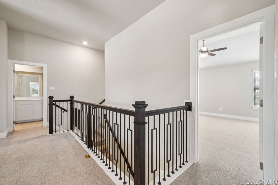 Spacious, unfurnished interior of a new home in Comanche Ridge, San Antonio (Image 20). Spacious, unfurnished interior of a new home in Comanche Ridge, San Antonio (Image 20).