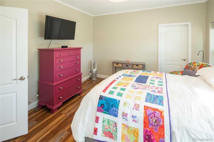 Furnished interior view inside a new home in , Crestone (Image 4).