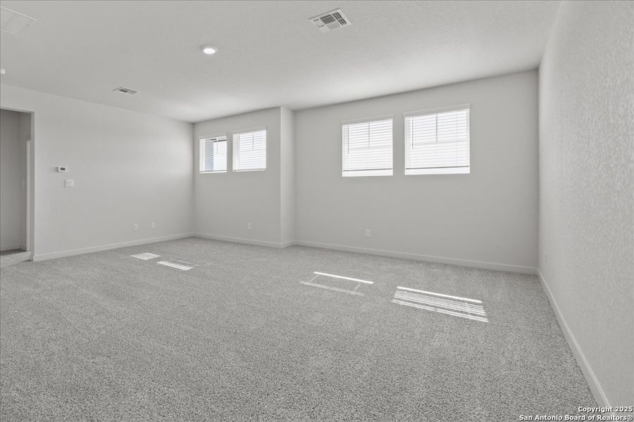 Spacious, unfurnished interior of a new home in Stream Waters, Seguin (Image 16). Spacious, unfurnished interior of a new home in Stream Waters, Seguin (Image 16).