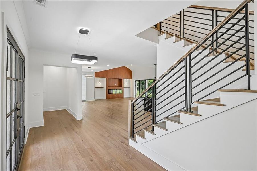 Spacious, unfurnished interior of a new home in , Alpharetta (Image 84). Spacious, unfurnished interior of a new home in , Alpharetta (Image 84).