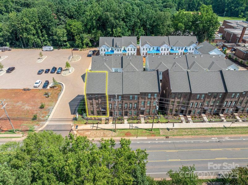 Image 38 of a home in .