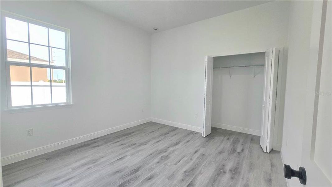 Spacious, unfurnished interior of a new home in , Ocala (Image 43).