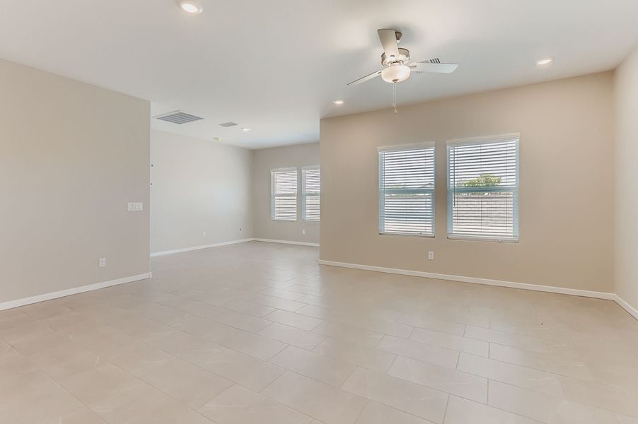 New Home in Maricopa, AZ.  - Slide 5