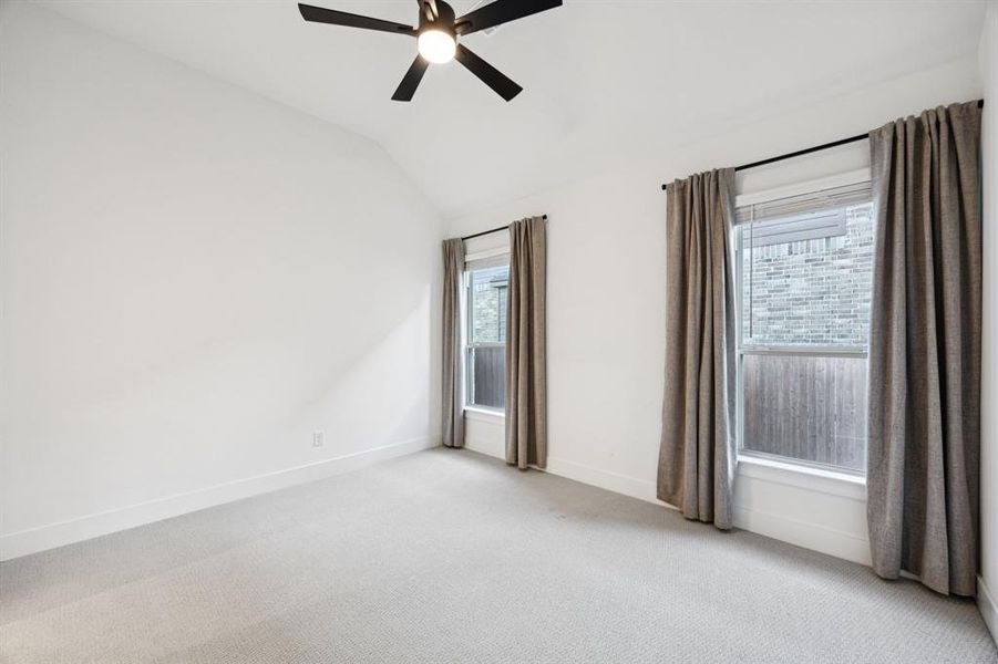 Spacious, unfurnished interior of a new home in Birdsong, Mansfield (Image 27).