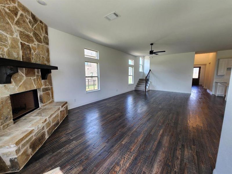 Spacious, unfurnished interior of a new home in Pecan Grove, Whitesboro (Image 26). Spacious, unfurnished interior of a new home in Pecan Grove, Whitesboro (Image 26).