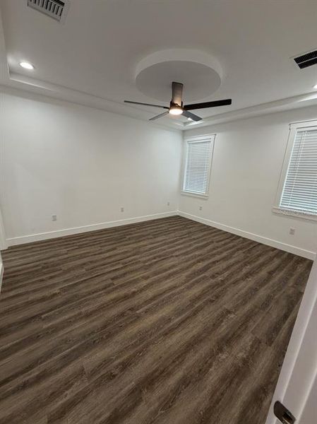 Spacious, unfurnished interior of a new home in , Okeechobee (Image 19).
