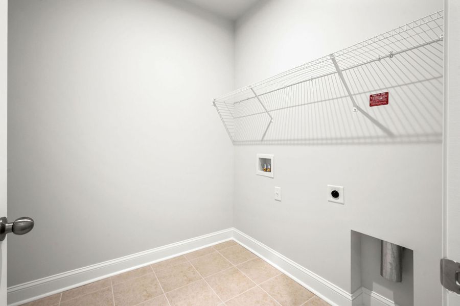 Spacious, unfurnished interior of a new home in Salem Bay, Beaufort (Image 22).